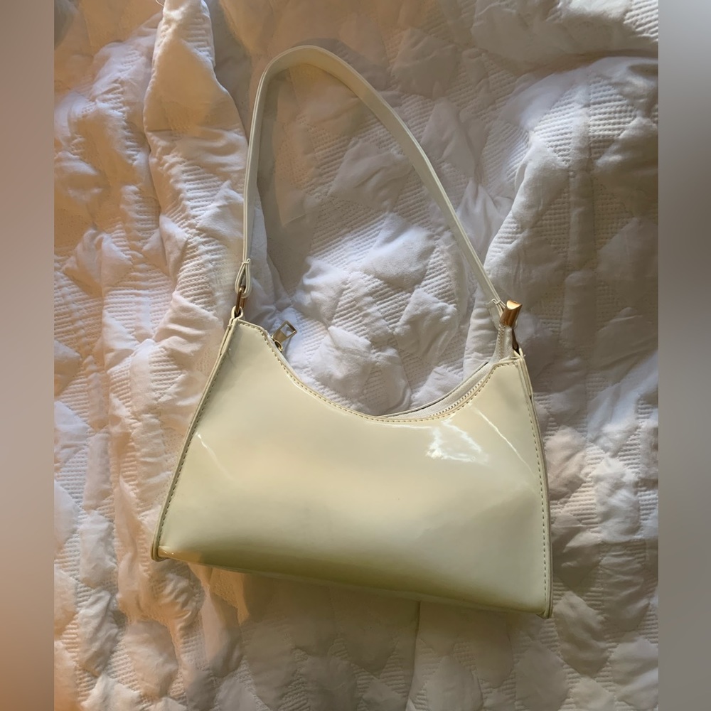 shoulder bag